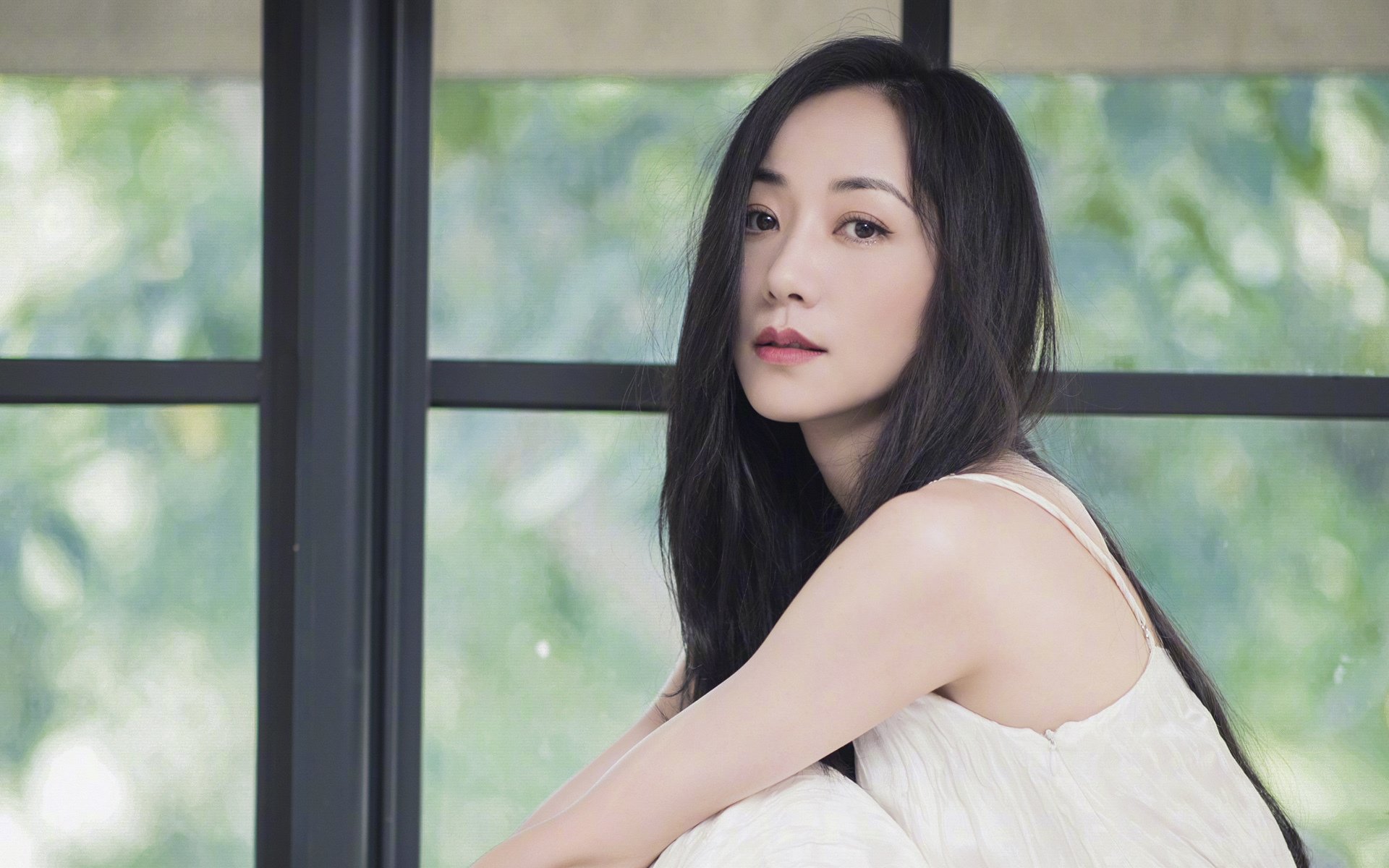 跨界共鸣，当本泽马的剑出鞘，映照着新西兰的惊涛与多特蒙德的暗涌