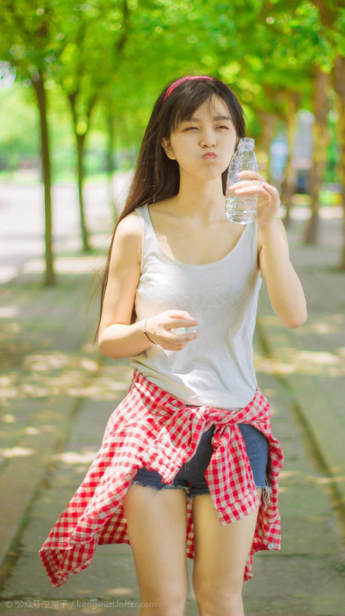 开云体育平台APP-错位的焦点，当委内瑞拉遇上喀麦隆，远方的久保建英却偷走了所有目光